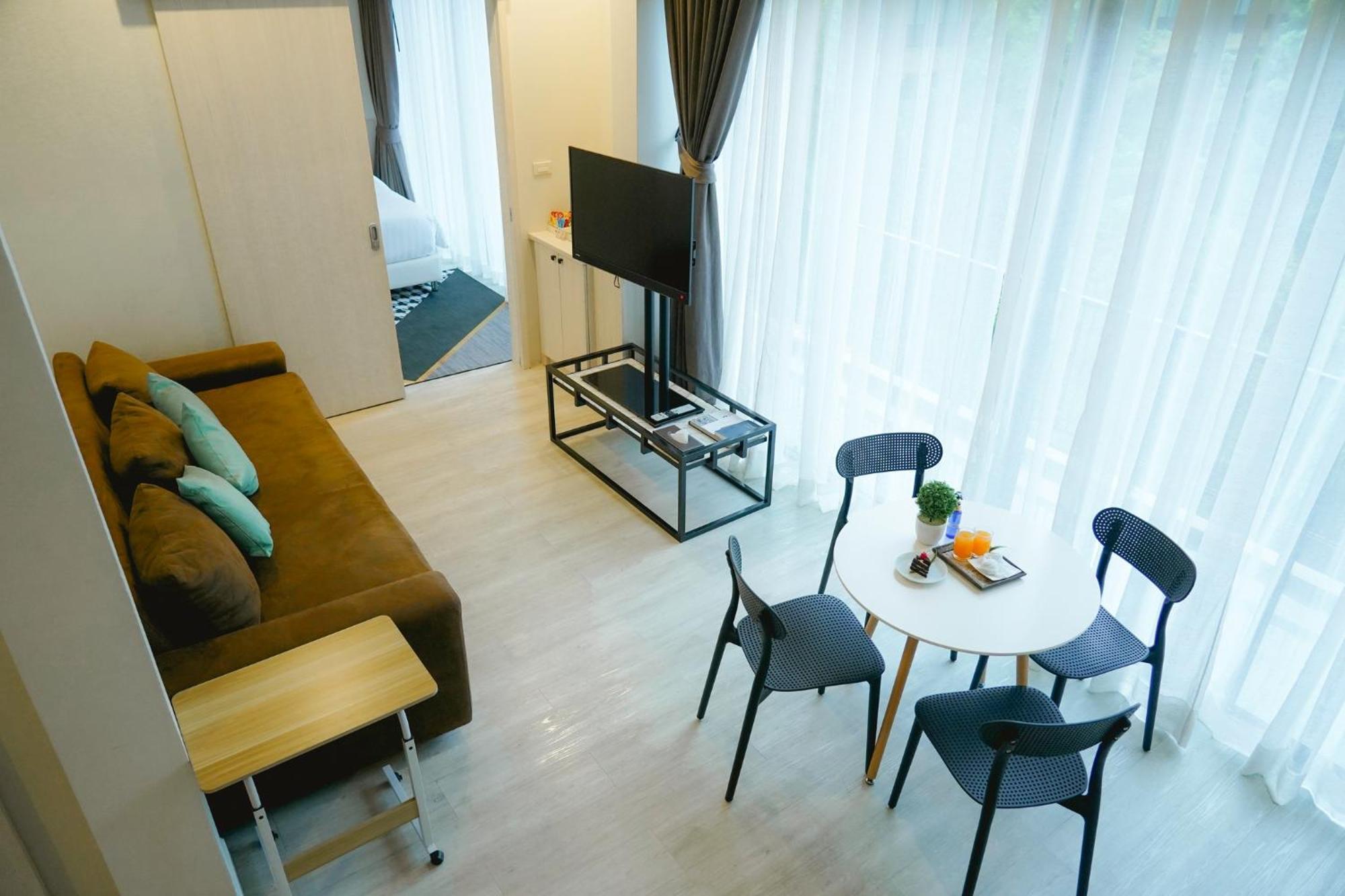 Trex Buriram Boutique Hotel Exterior photo